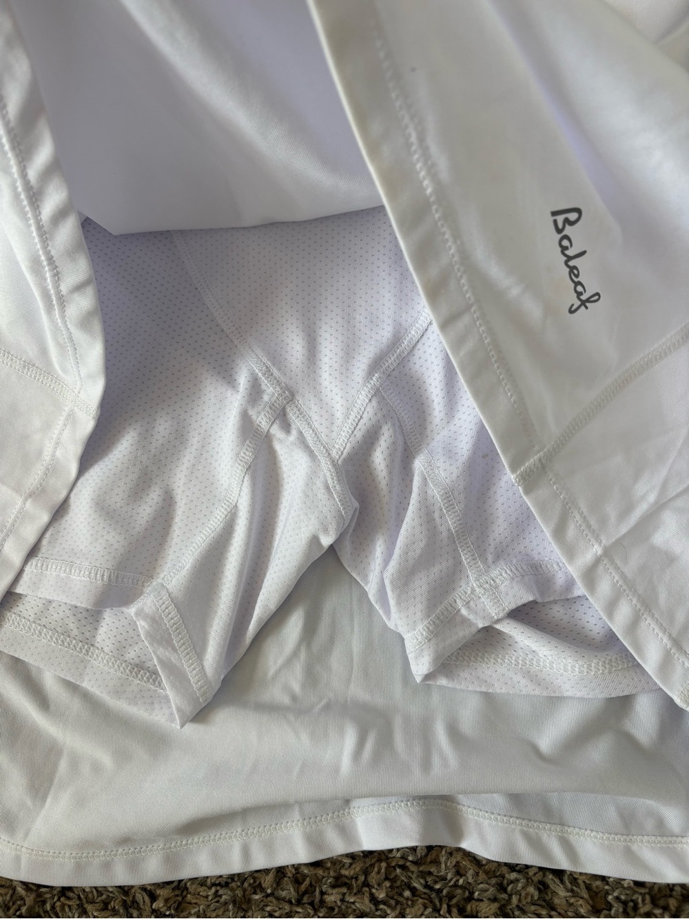 Baleaf Womens White Athletic Skort Mesh Lining Pocket Tennis Golf Running Size L - Picture 4 of 8